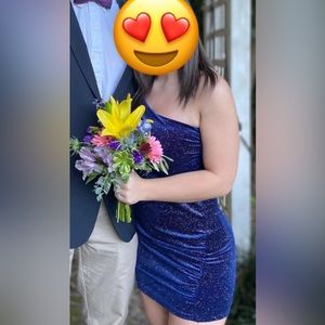 Gianni Bini Navy One-Sleeve Formal Dress